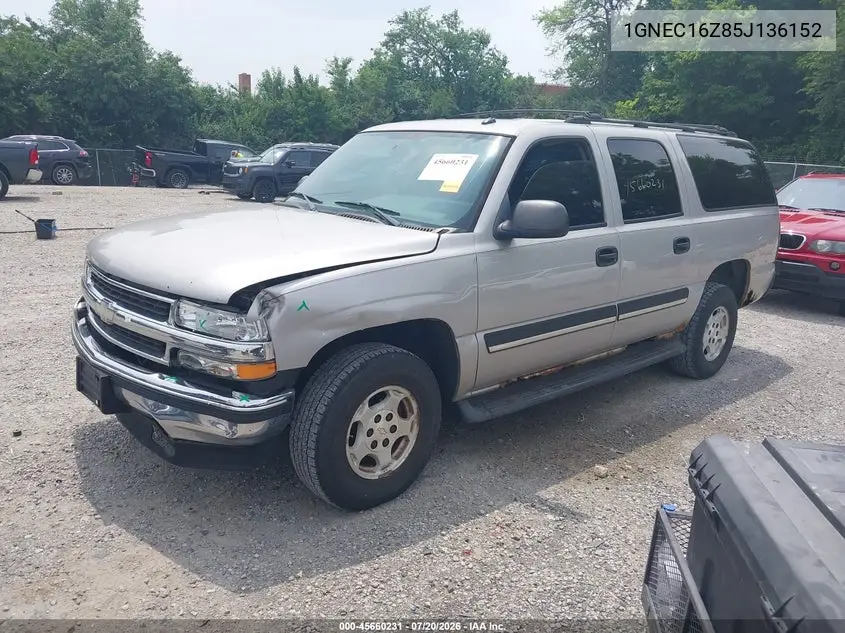 2005 Chevrolet Suburban 1500 Ls VIN: 1GNEC16Z85J136152 Lot: 45660231