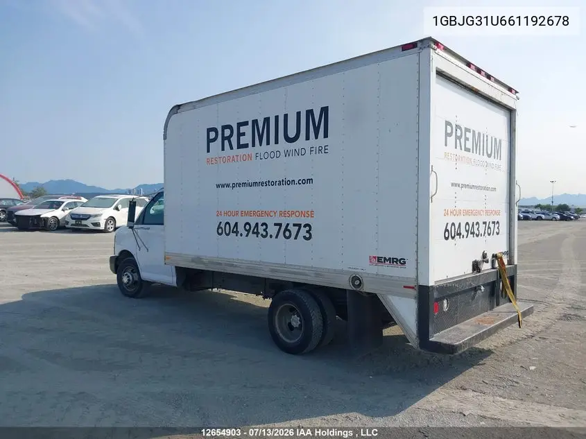 2006 Chevrolet Express Cutaway Work Van VIN: 1GBJG31U661192678 Lot: 12654903