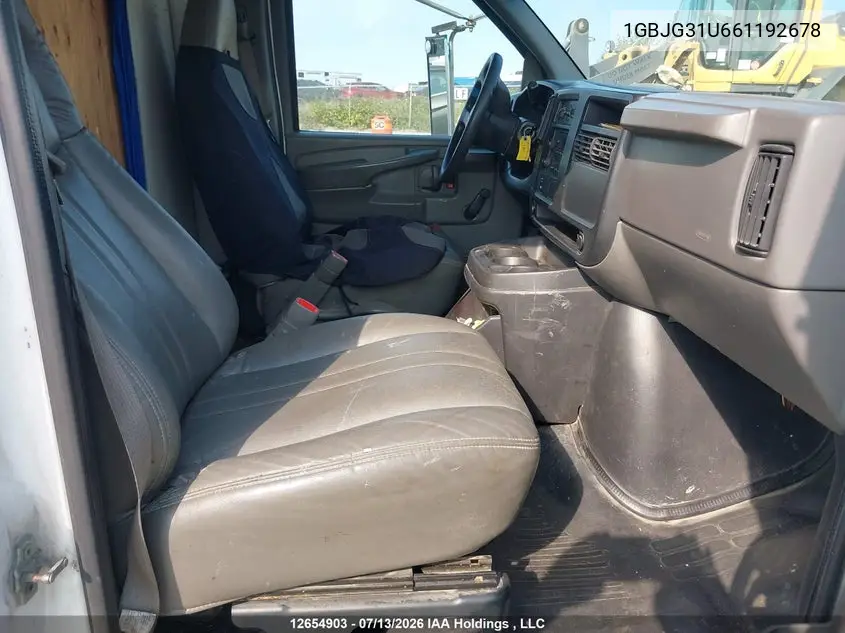 2006 Chevrolet Express Cutaway Work Van VIN: 1GBJG31U661192678 Lot: 12654903