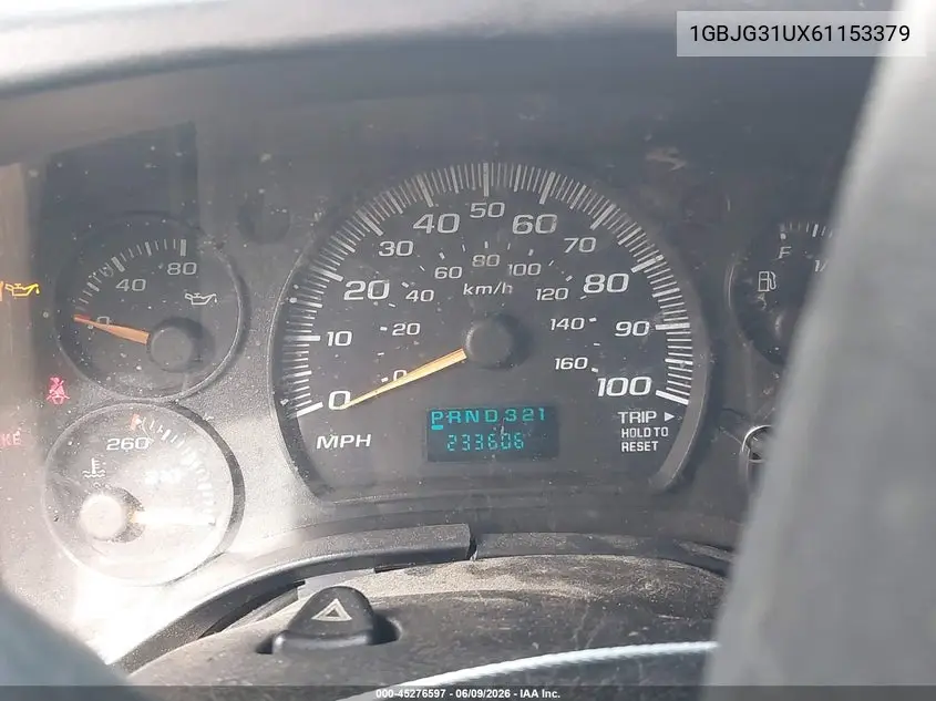 2006 Chevrolet Express Cutaway Work Van VIN: 1GBJG31UX61153379 Lot: 45276597