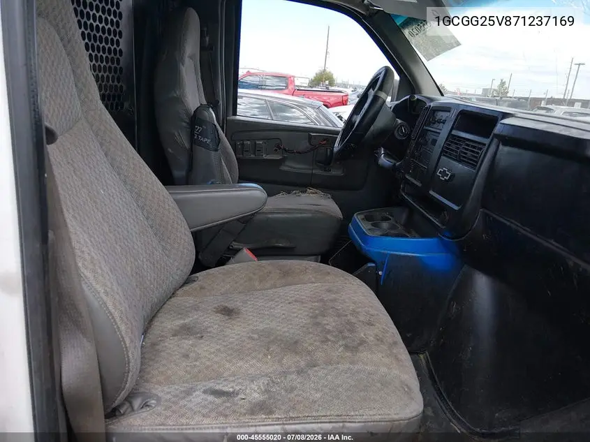 2007 Chevrolet Express Work Van VIN: 1GCGG25V871237169 Lot: 45555020