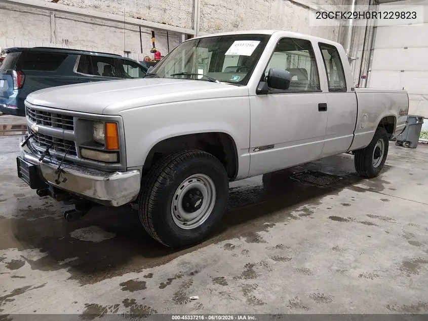 1994 Chevrolet Gmt-400 K2500 VIN: 2GCFK29H0R1229823 Lot: 45337216