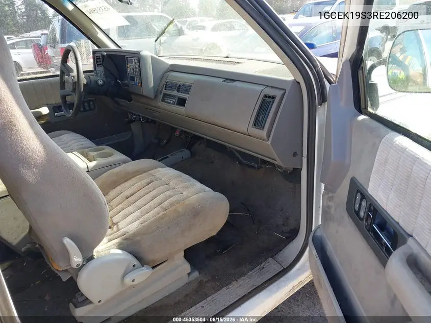 1994 Chevrolet Gmt-400 K1500 VIN: 1GCEK19S3RE206200 Lot: 45353504