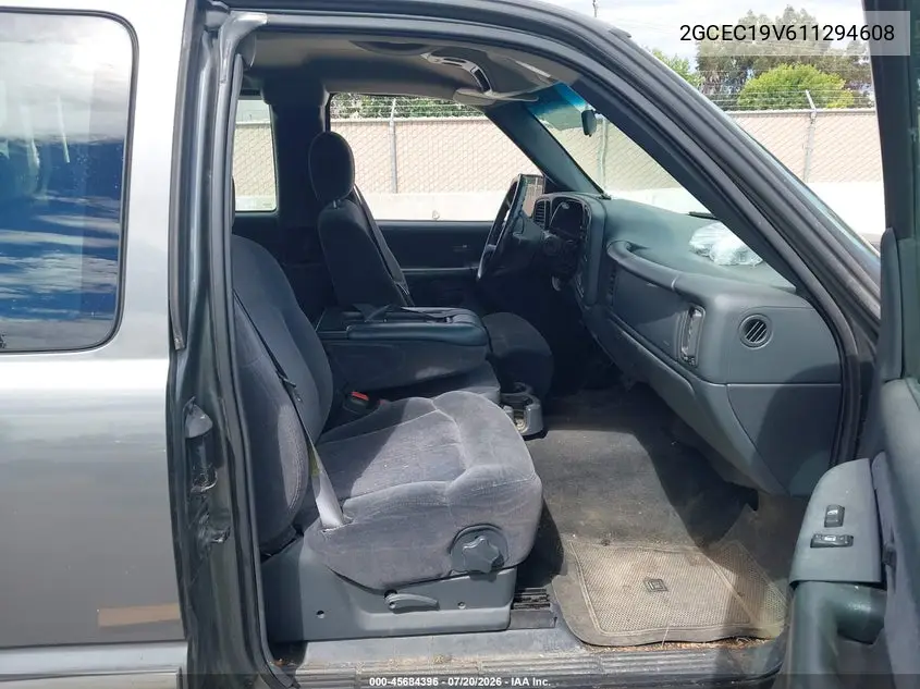 2001 Chevrolet Silverado 1500 Ls VIN: 2GCEC19V611294608 Lot: 45684396