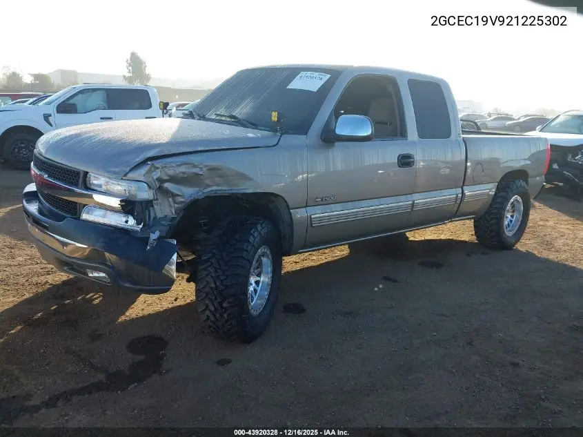 2GCEC19V921225302 2002 Chevrolet Silverado 1500 Ls