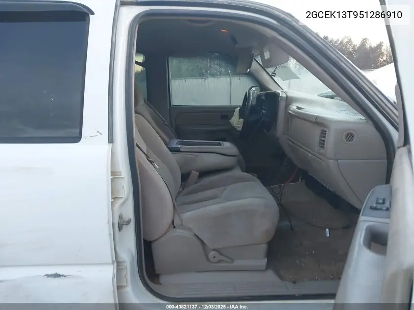 2GCEK13T951286910 2005 Chevrolet Silverado 1500 Ls