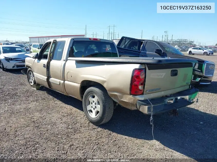 1GCEC19V37Z163250 2007 Chevrolet Silverado 1500 Classic Lt1