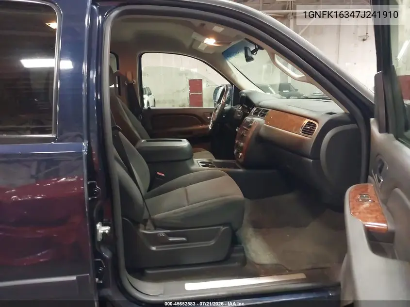 2007 Chevrolet Suburban Lt VIN: 1GNFK16347J241910 Lot: 45652583