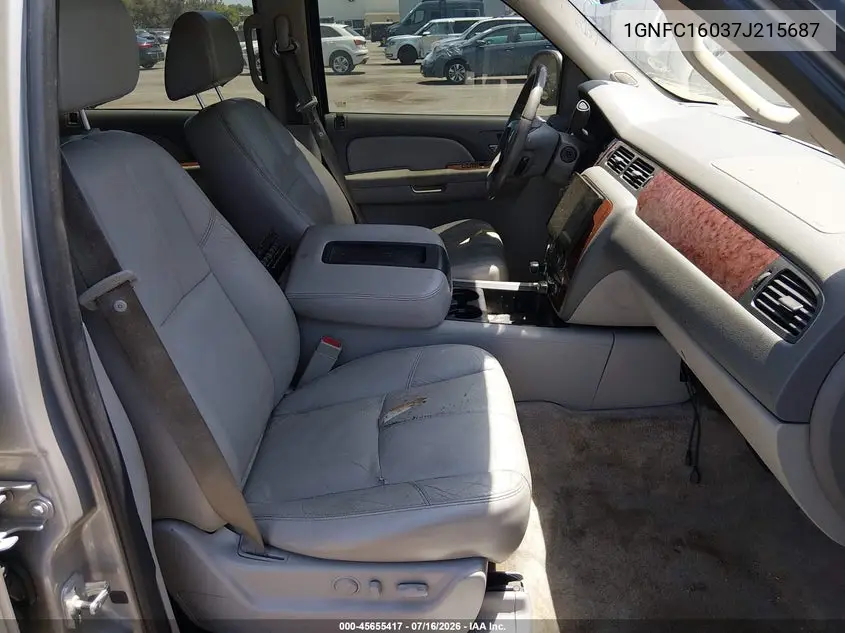 2007 Chevrolet Suburban Lt VIN: 1GNFC16037J215687 Lot: 45655417