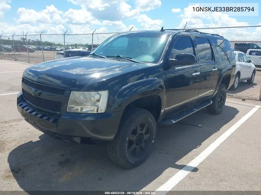2011 Chevrolet Suburban Lt VIN: 1GNSKJE33BR285794 Lot: 45433128