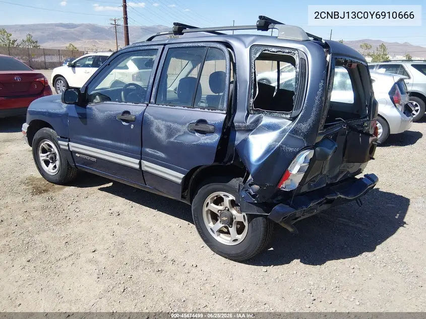2000 Chevrolet Tracker Hard Top VIN: 2CNBJ13C0Y6910666 Lot: 45474499