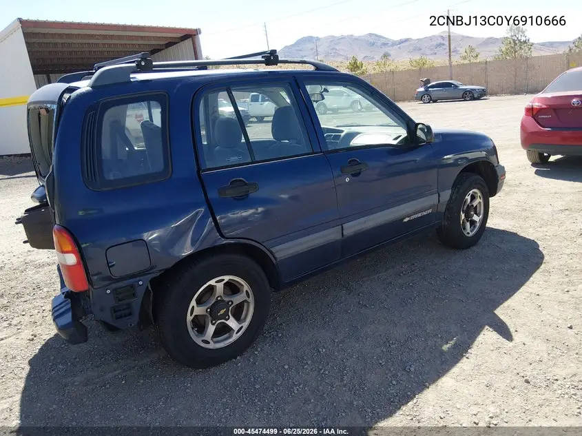 2000 Chevrolet Tracker Hard Top VIN: 2CNBJ13C0Y6910666 Lot: 45474499