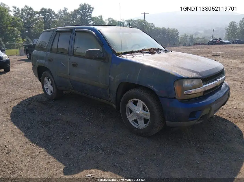 2005 Chevrolet Trailblazer Ls VIN: 1GNDT13S052119701 Lot: 45667482