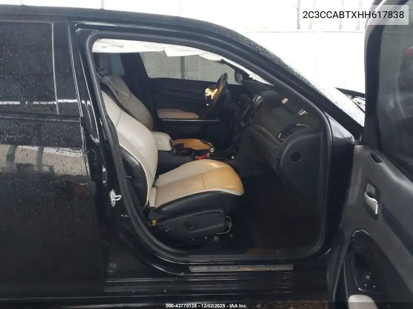 2C3CCABTXHH617838 2017 Chrysler 300 300S