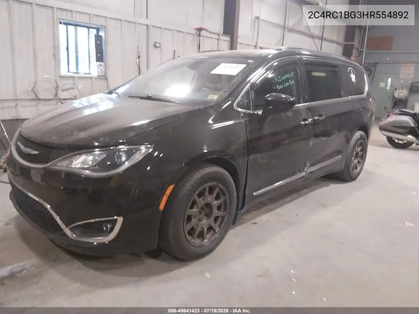 2017 Chrysler Pacifica Touring-L VIN: 2C4RC1BG3HR554892 Lot: 45641423