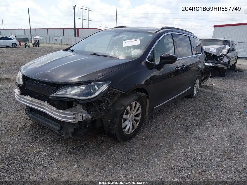 2017 Chrysler Pacifica Touring-L VIN: 2C4RC1BG9HR587749 Lot: 45664595