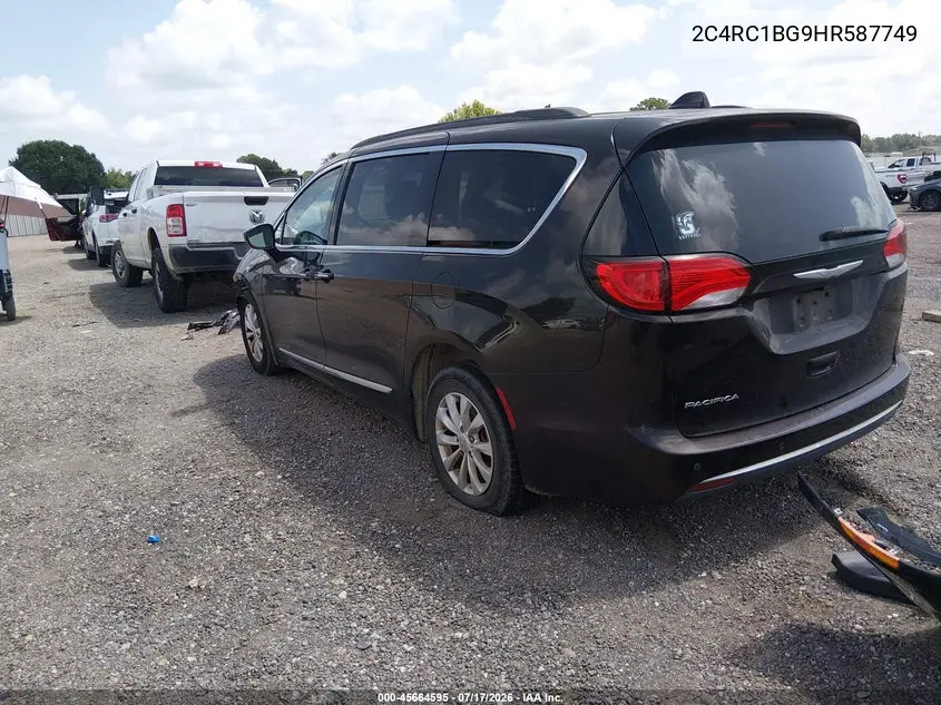 2017 Chrysler Pacifica Touring-L VIN: 2C4RC1BG9HR587749 Lot: 45664595