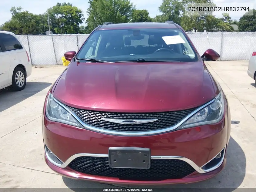 2017 Chrysler Pacifica Touring-L VIN: 2C4RC1BG2HR832794 Lot: 45680692