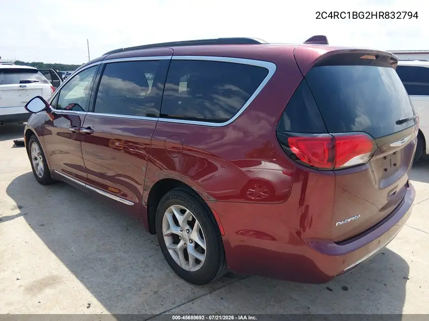 2017 Chrysler Pacifica Touring-L VIN: 2C4RC1BG2HR832794 Lot: 45680692