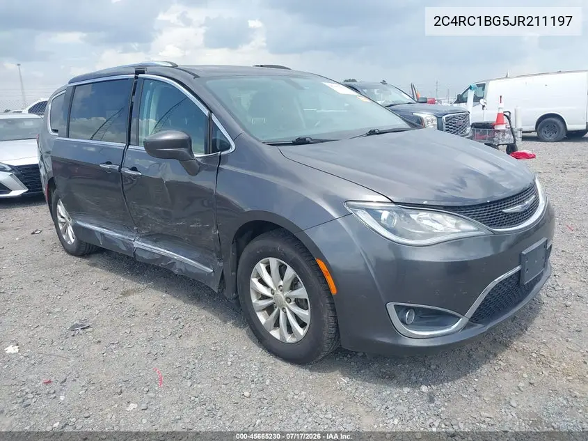 2018 Chrysler Pacifica Touring L VIN: 2C4RC1BG5JR211197 Lot: 45665230