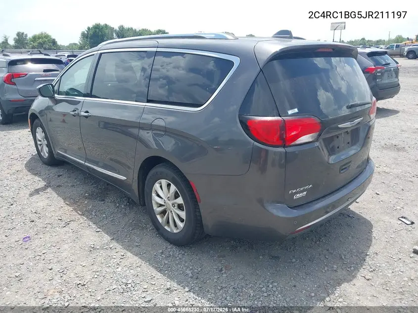 2018 Chrysler Pacifica Touring L VIN: 2C4RC1BG5JR211197 Lot: 45665230