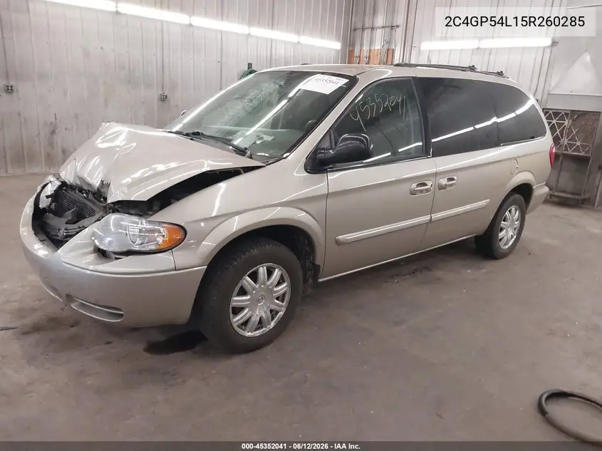 2005 Chrysler Town & Country Touring VIN: 2C4GP54L15R260285 Lot: 45352041