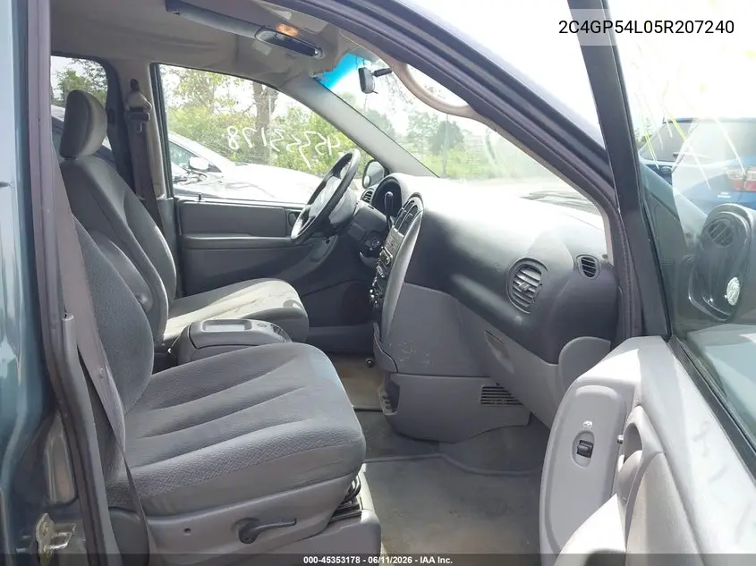 2005 Chrysler Town & Country Touring VIN: 2C4GP54L05R207240 Lot: 45353178