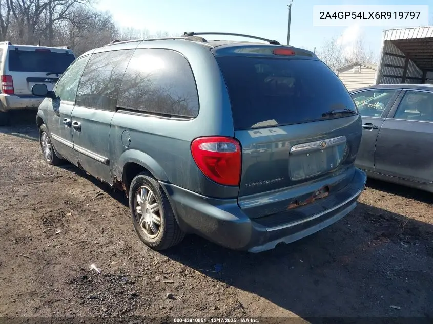 2A4GP54LX6R919797 2006 Chrysler Town & Country Touring