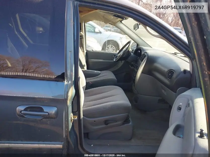 2A4GP54LX6R919797 2006 Chrysler Town & Country Touring