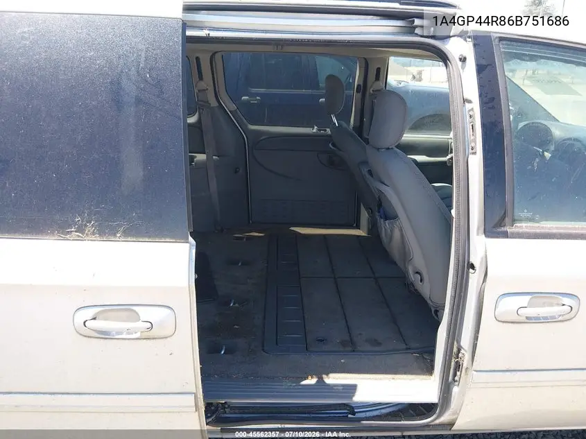 2006 Chrysler Town & Country Lx VIN: 1A4GP44R86B751686 Lot: 45562357