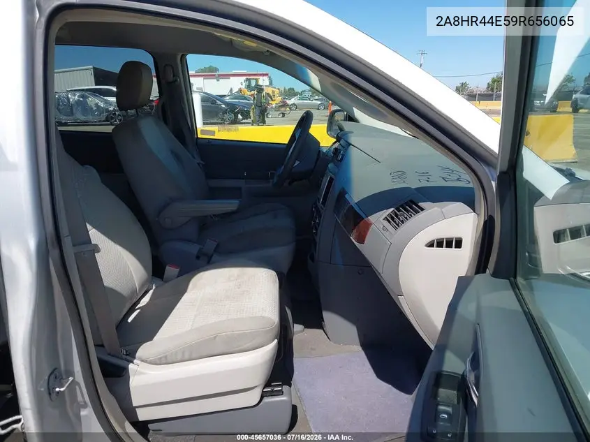2009 Chrysler Town & Country Lx VIN: 2A8HR44E59R656065 Lot: 45657036