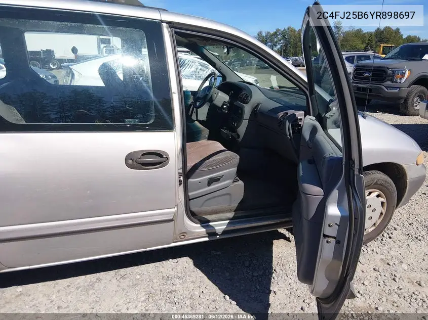 2000 Chrysler Voyager VIN: 2C4FJ25B6YR898697 Lot: 45369281
