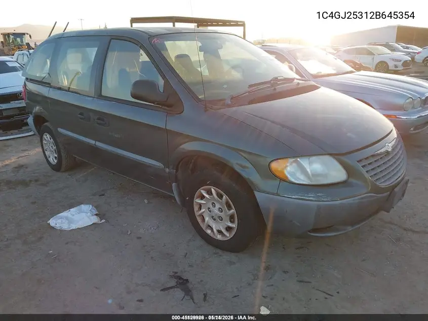 1C4GJ25312B645354 2002 Chrysler Voyager
