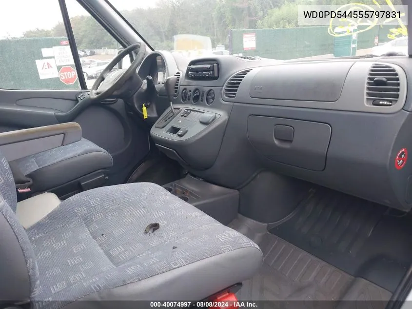2005 Dodge Sprinter Van 3500 Shc VIN: WD0PD544555797831 Lot: 40074997