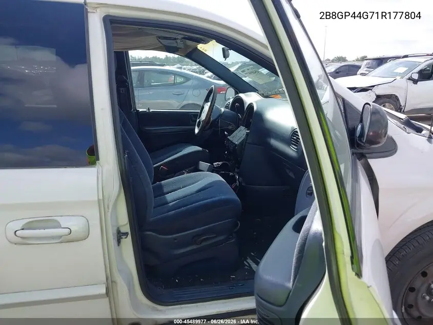 2B8GP44G71R177804 2001 Dodge Grand Caravan Sport