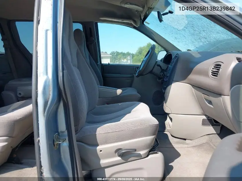 1D4GP25R13B239842 2003 Dodge Caravan Se