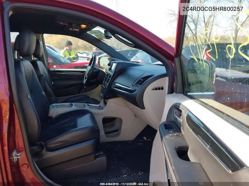 2C4RDGCG5HR800257 2017 Dodge Grand Caravan Sxt