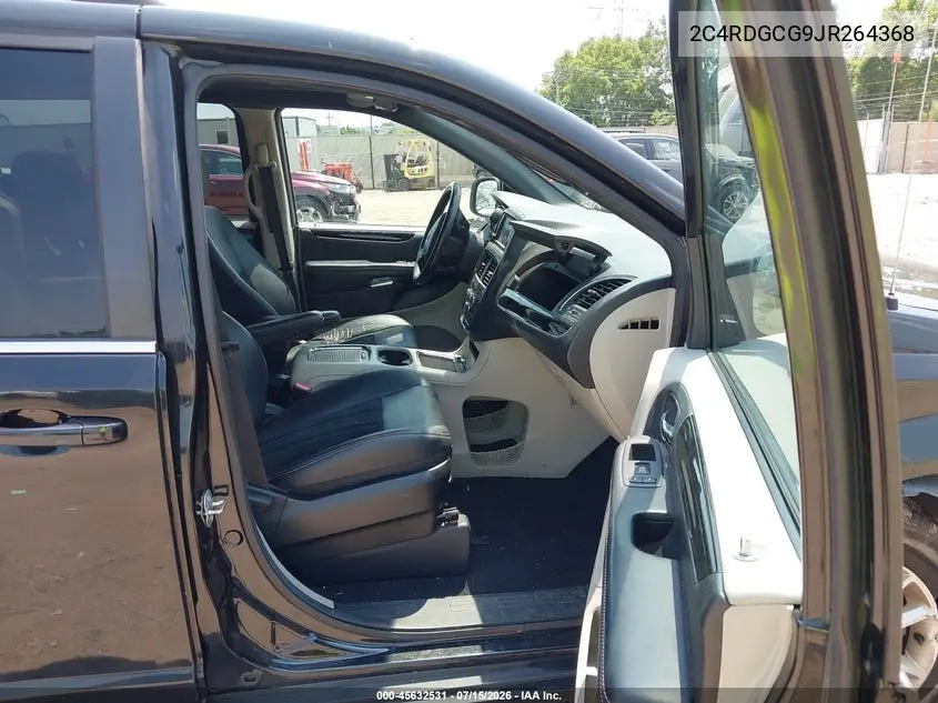 2018 Dodge Grand Caravan Sxt VIN: 2C4RDGCG9JR264368 Lot: 45632531