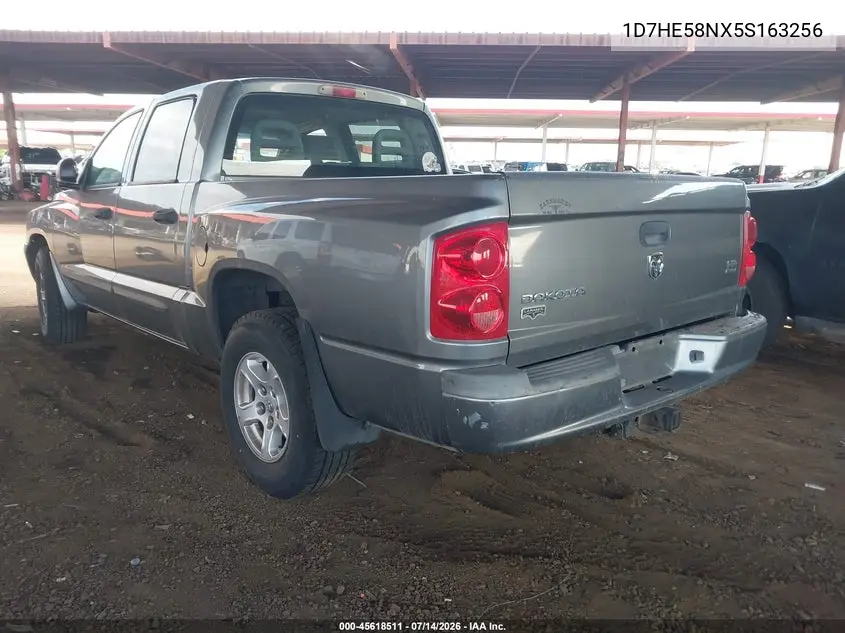 2005 Dodge Dakota Laramie VIN: 1D7HE58NX5S163256 Lot: 45618511