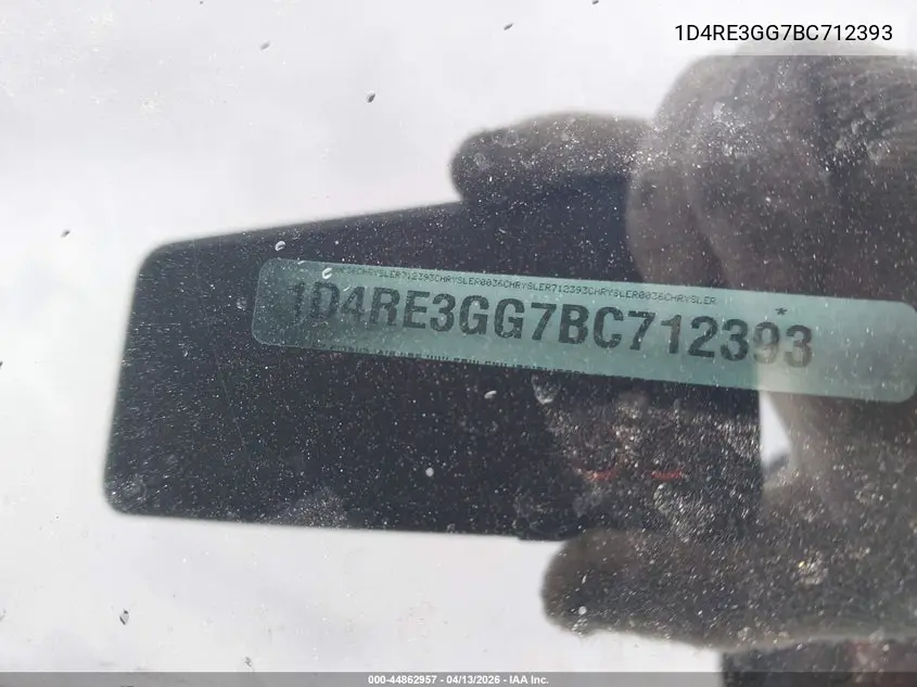 1D4RE3GG7BC712393 2011 Dodge Durango Heat