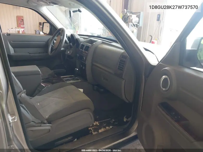 2007 Dodge Nitro Sxt VIN: 1D8GU28K27W737570 Lot: 44981503