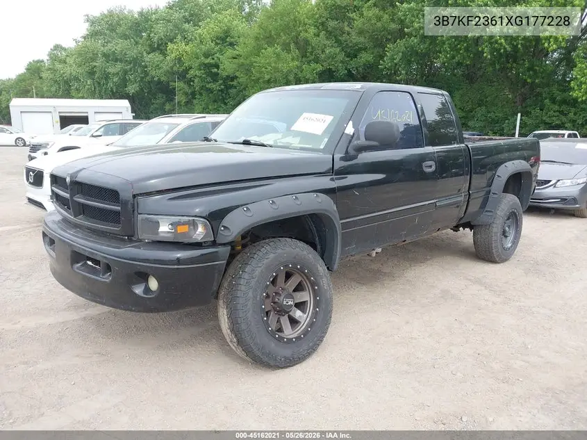 1999 Dodge Ram 2500 St VIN: 3B7KF2361XG177228 Lot: 45162021
