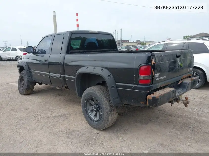 1999 Dodge Ram 2500 St VIN: 3B7KF2361XG177228 Lot: 45162021
