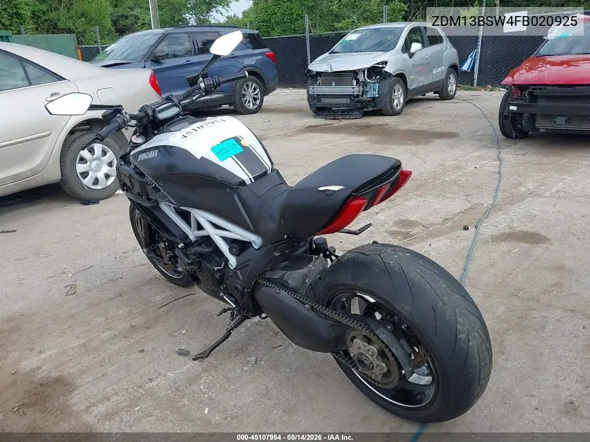 2015 Ducati Diavel VIN: ZDM13BSW4FB020925 Lot: 45107954