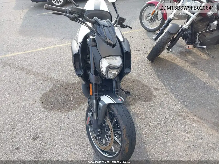 2015 Ducati Diavel VIN: ZDM13BSW9FB020841 Lot: 45601371