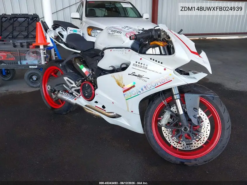 2015 Ducati Superbike 899 Panigale VIN: ZDM14BUWXFB024939 Lot: 45343493