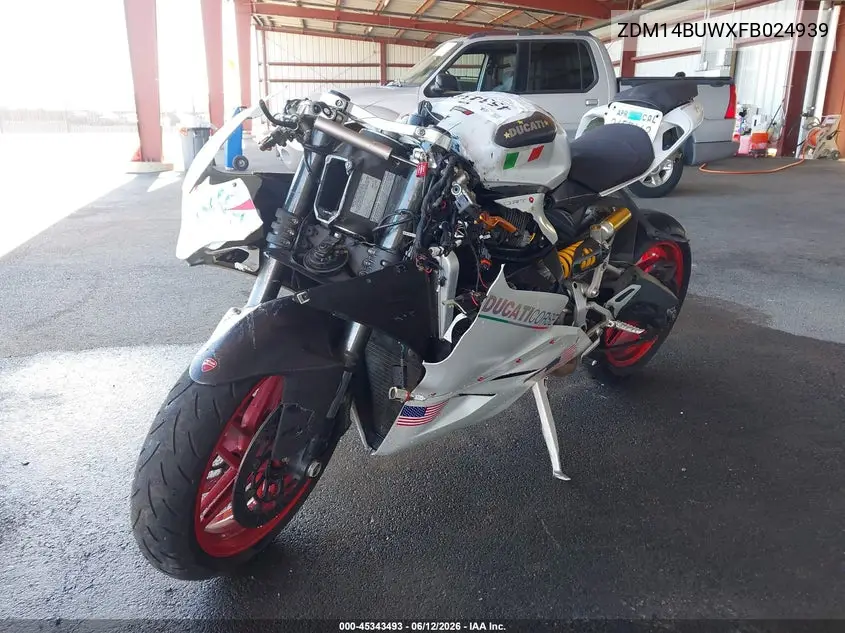 2015 Ducati Superbike 899 Panigale VIN: ZDM14BUWXFB024939 Lot: 45343493