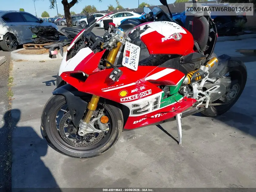 2024 Ducati Panigale V2 VIN: ZDMHAATW6RB013654 Lot: 45019643