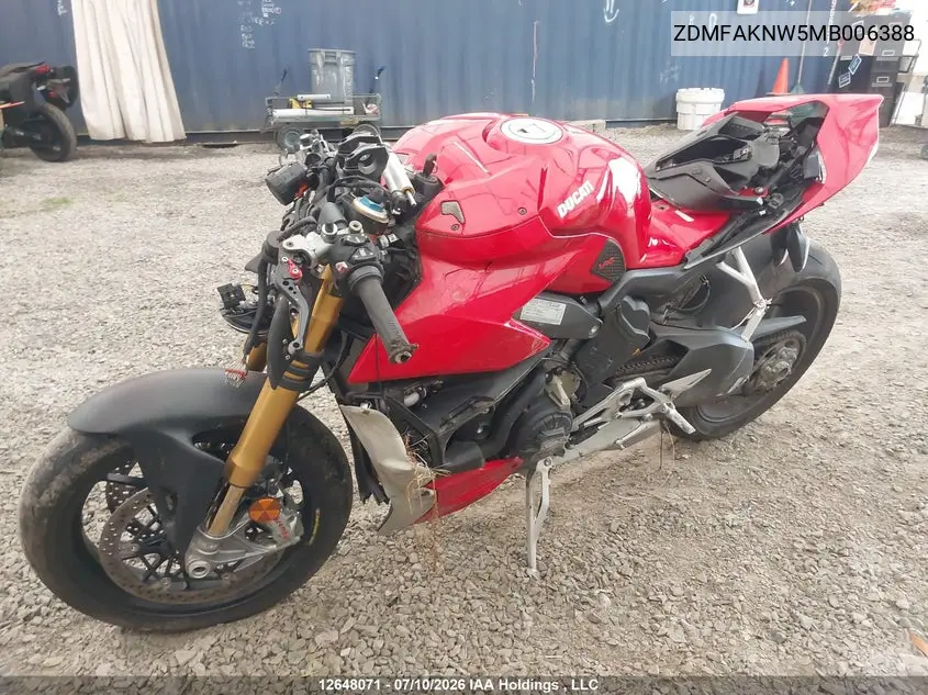 2021 Ducati Streetfighter V4/V4S VIN: ZDMFAKNW5MB006388 Lot: 12648071