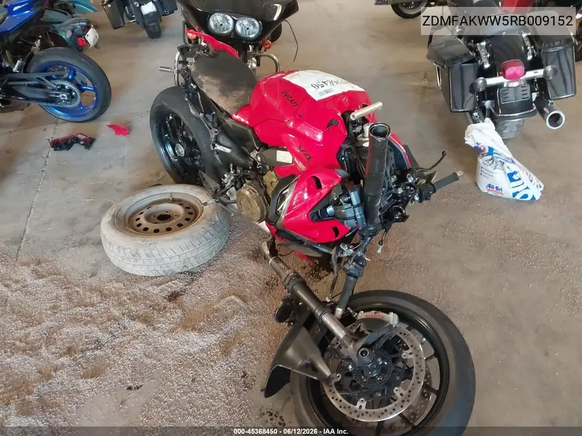 2024 Ducati Streetfighter V4/V4S VIN: ZDMFAKWW5RB009152 Lot: 45368450